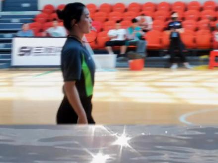 19岁国家一级裁判证拿到手 25岁新目标勿忘初心 努力💪🏻#篮球女裁判