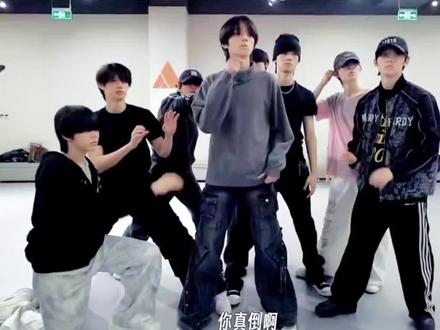 我真受不了这个纪录片了 太有东西了
#新音 #新音纪录片 #橹穆