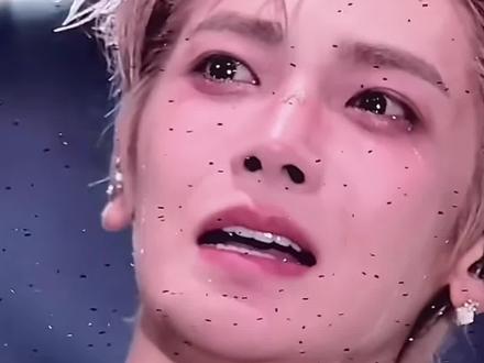 侯明昊完全把桃妹当真心肝宠#侯明昊#侯明昊演唱会#粉丝#属于我们的