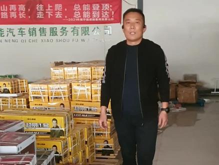 #电动车电池 #电动车 #电动车维修 ,更换电池,同型号也分别区分高中低档,就好像我们喝同品牌酒一样!