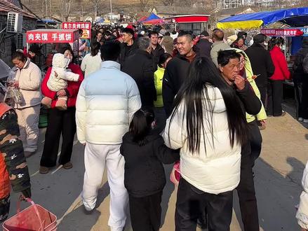 赶大集喽! 都来梧桐村赶大集!感受热闹的年味#淮北淮北 #赶大集#过年啦 #农村大集人间烟火气 #民间传统美食