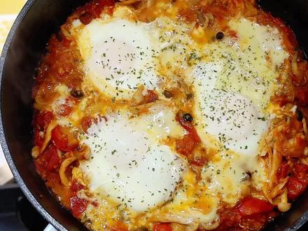 三明治吃腻了?试试这个北非蛋,早上这样吃真的很满足😋 一锅就搞定 #快手早餐 #我的厨房日记 #早餐吃什么 #搭配灵感 #爱在一日三餐