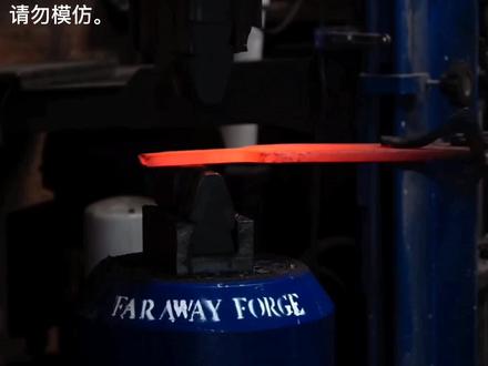 国外游戏爱好者竟然能用生锈弹簧钢1:1还原MC大宝剑,成品太惊艳