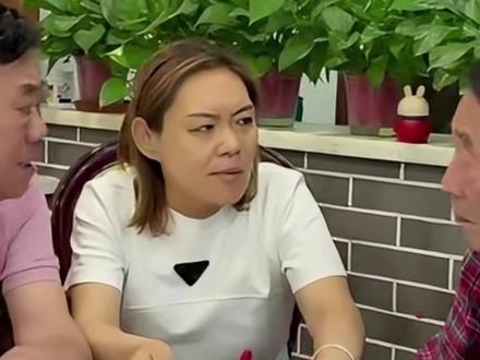 杨少华孙女杨盼盼,驳斥杨议助理:我爸挣200万你不止200万 #相声 #杨少华 #杨议 @DOU+小助手