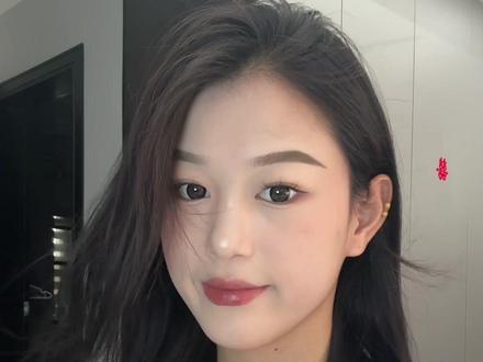 姐妹们催的化妆教程来啦~#化妆分享 #妆容教程