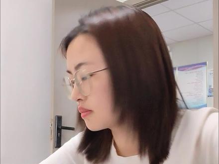 新来的同事,发个通知因为不会做红头文件,被领导骂的急哭了,一分钟,教会你!#红头文件制作 #红头文件#办公必备#技能分享