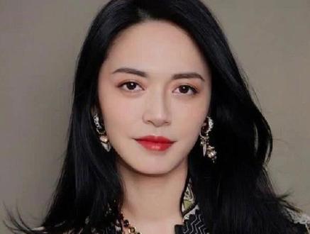 姚晨离婚官宣踩雷!人民网10分钟内点名,3家代言连夜撤物料,这波流量算盘打空了 #人间观察计划 #正确追星 #明星八卦 #明星 #万粉扶持计划