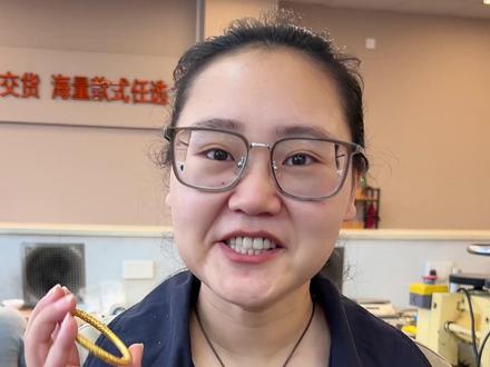 建设银行金条怎么买,一分钟教会你 很多人喜欢便宜又实惠的建行金,建设银行金条怎么买,建行积存金怎么买,一分钟给你讲透银行金条怎么买才能便宜又保真,零基础小白也能看得懂的买金避坑指南#今日金价 #黄金 #建设银行 #积存金 #银行金条