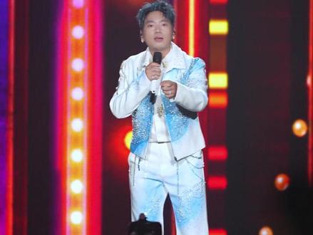 海来阿木现场和粉丝合唱《分币不掏》,结果自己没进去拍子哈哈
#海来阿木 #海来阿木哈尔滨演唱会 #分币不掏