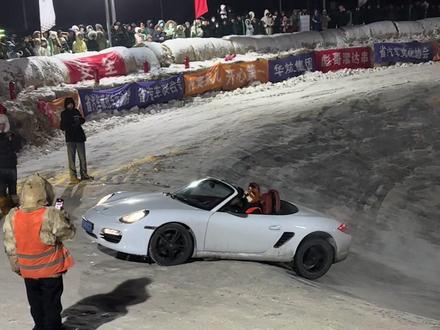 该说不说,汪汪救援队还是有两把刷子的#第一视角 #保时捷 #越野爱好者#挑战去长春刷冰锅