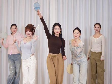 你跳过几个呢?#抖音舞蹈年终盘点 #一口气跳完2025热门舞蹈 #抖音热门舞蹈计划