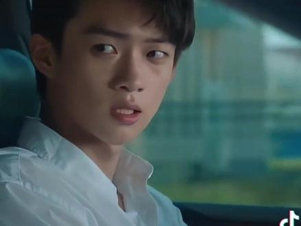 #哥哥你别跑大结局 那一眼好像在诉说着离别和不舍