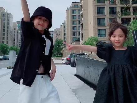 于是于是于是~我们就这样开始啦!!#臻臻 @抖音小助手