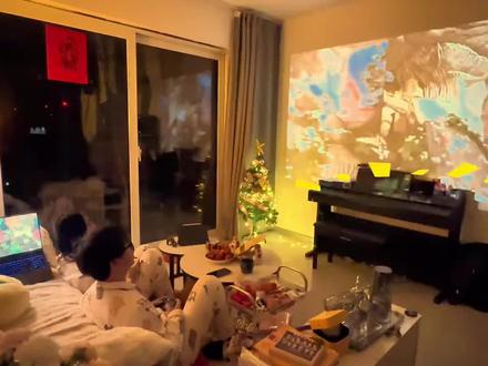 投影仪秒变游戏机🎮(附保姆级攻略)#投影仪 #沉浸式体验 #家用好物 #家庭影院 #游戏客厅 @DOU+小助手