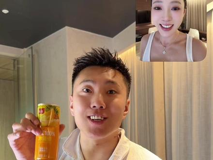 NFC100菠萝汁!一口下去巨爽口! #菠萝汁 #小饮料 #好喝的饮料