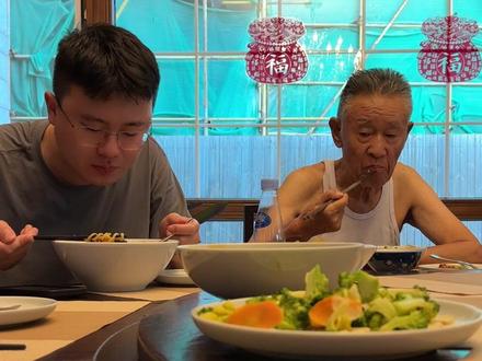 老了来这么一出 还要去领证呢 #我是泽龙 #晚婚晚育