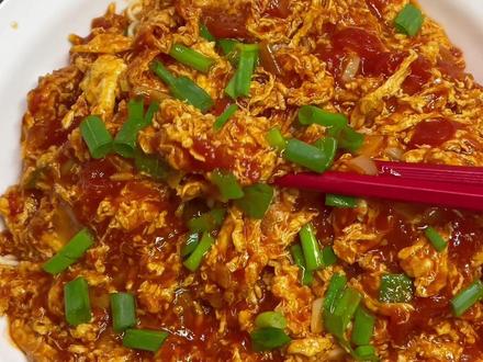 番茄流沙拌面简直绝了!#番茄拉丝鸡蛋 #美食 #面条的神仙吃法 #拌面 #谁懂这一口好吃程度@DOU+上热门 @DOU+小助手