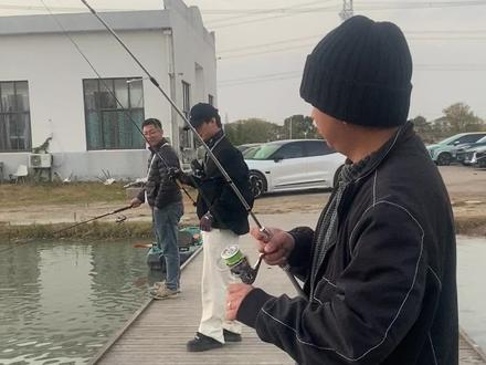 幸好有这个帽子,路亚饵爆头#路亚