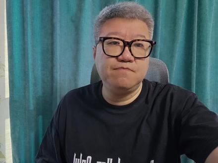 徐杰休息一两场 与奎因同时复出 麦考尔要等一月末依情况再定
#徐杰 #CBA #广东宏远