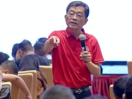 赚外汇越来越难,人民币未来怎么办?