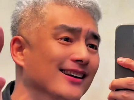“能牵绊我的 都是我付出的真情 我若释然了 谁又能困我…”