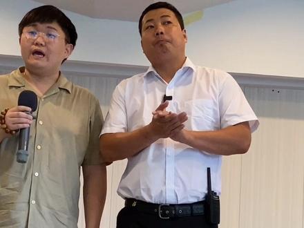 深度还原老板给各级别员工发奖金#老四的快乐生活 #大堂经理 #内容过于真实