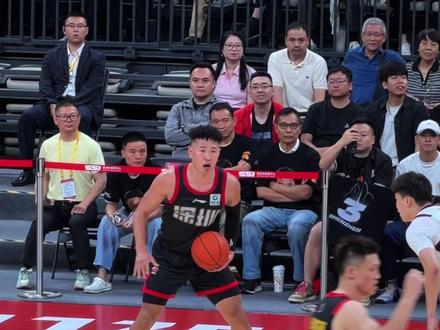 贺希宁“32+3+5” MVP当之无愧 #CBA
#深圳马可波罗
#浙江稠州金租男篮