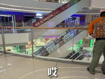 胖小唯拼装出冠军陀螺!能否打败无敌宝贝哥? #玩具 #奥迪双钻 #飓风战魂陀螺 #飓风战魂WSA #玩具反斗城