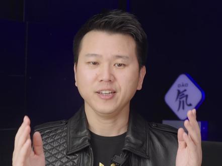 #红魔11Air 新品开箱来啦!全系都是红魔透明美学设计。1月20日15:00,新品发布会见。#红魔