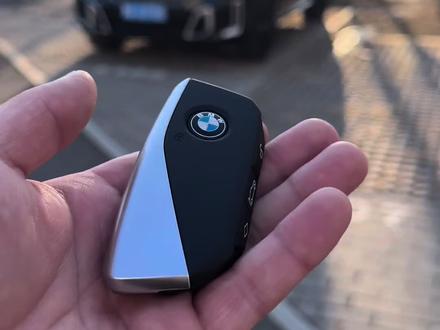 我这样启动宝马对不对?#宝马X5 #驾驶技巧