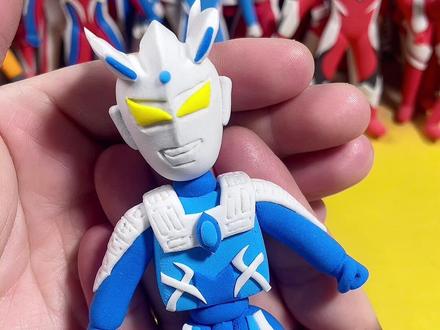 用粘土捏月神奇迹型赛罗奥特曼 #创作者中心 #创作灵感 #粘土教程 #粘土手工 #赛罗奥特曼 @抖音小助手