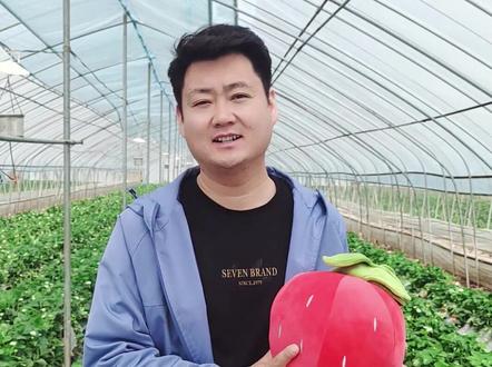 草莓是什么季节的时候出来的 f72619928079e826aa2c54ccc85d780d~tplv-dy-resize-origshort-autoq-75:330.jpeg?x-expires=2007734400&x-signature=P7jFAbmVvaKr84X77ZaP37yOq5k%3D&from=3213915784&s=PackSourceEnum_AWEME_DETAIL&se=false&sc=cover&biz_tag=pcweb_cover&l=20230819002441EB6B0BE3E6E9A6391183