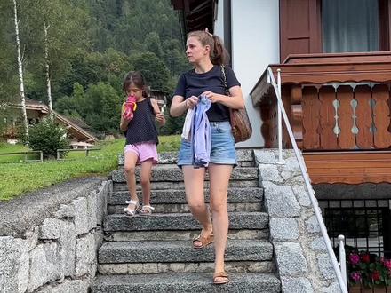 日子啊,不是过给别人看的,自己舒服就行! #抖音看世界 #阿尔卑斯山 #千万生活dou来拍