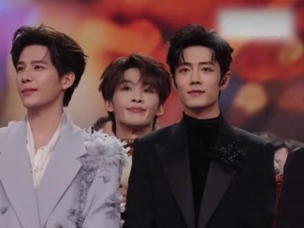 肖战2026年东方卫视跨年晚会名场面!应该没有刀子了吧!😂#肖战 #肖战跨年晚会东方卫视 @抖音创作小助手 @DOU+小助手