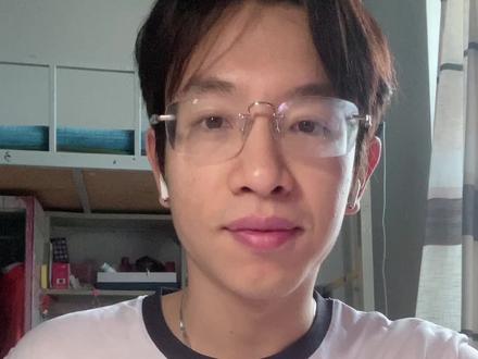 这一期带来新手球拍推荐。好用不踩雷。喜欢的话点赞加关注吧,感谢大家🙏#羽毛球 #yonex #victor #羽毛球拍 #李宁羽毛球