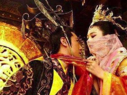 古代皇帝驾崩后 ,嫔妃们都何去何从@DOU+小助手 #趣味历史 #历史 #历史冷知识 #后宫