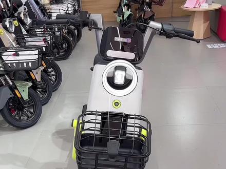 台铃超能6·潮智,蓝牙无感智能解锁,前碟刹制动灵敏停车
