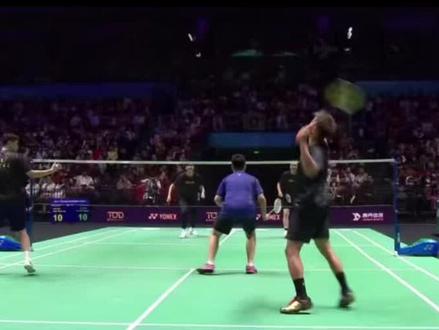 丹哥天王杯表演赛1V4名场面#羽毛球运动#天王杯国际羽毛球公开赛 #林丹名场面 #林丹杯羽毛球公开赛 #自由球风 @林丹LinDan