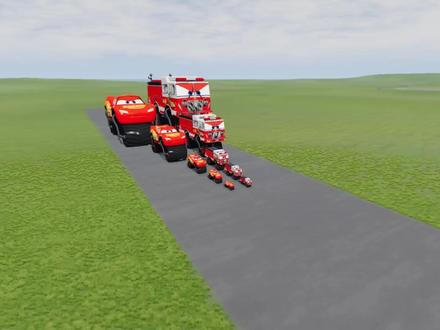 麦昆摩托怪兽 vs 火车