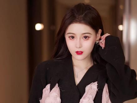 除了英俊没什么好说的 - 抖音