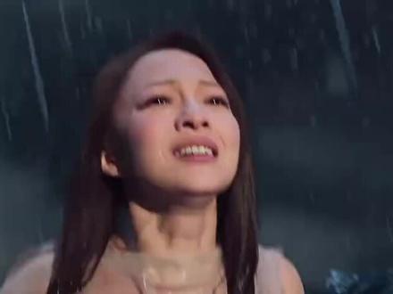 张韶涵4度扎冰水拍摄太拼了!《大小孩》MV看哭每个成年人,17年坚持她从未认输