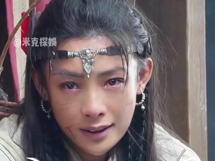 《镖人》票房逆跌后最大的赢家,不是减重15斤的吴京,也不是带伤拍戏的谢霆锋,而是凭一句话登顶热搜的她 #镖人 #陈丽君 #我是莫家的阿育娅我就是大沙暴
#影娱热点团 #内容启发搜索