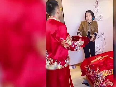 盘点“悔婚”名场面,姐姐无底线让新郎喝洗脚水,当场悔婚不让嫁