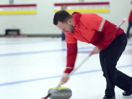 冰壶比赛擦地板真的有用吗?#冰雪2022 #北京冬奥会 #涨知识