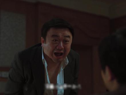 郭京飞王佳佳新剧《老舅》:崔国明怒怼领导谁也不惯着,后果便是被停了职,但却在此期间拿下了好声音的冠军#电视剧老舅开播 #老舅还是太全面了 #电视剧老舅