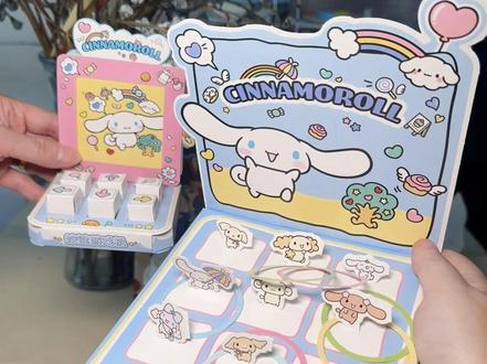 三丽鸥手工书套餐!也太可爱了吧!#肯德基手工书套餐 #凯蒂猫扭蛋机手工书#大耳狗喜拿好友派对手工书