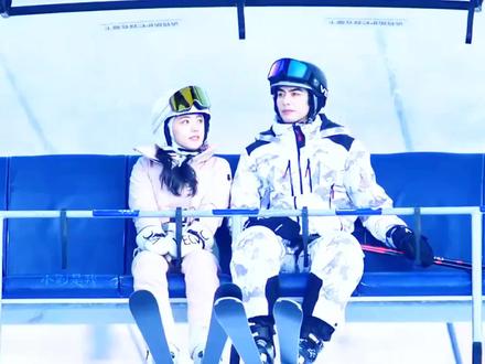 “曦光的心已经在不知不觉中渐渐偏向了林屿森,且就只有他一个人,啊啊啊甜的我哟!”#骄阳似我 #骄阳似我2025遇到现偶的神 #宋威龙 #赵今麦 #高甜来袭