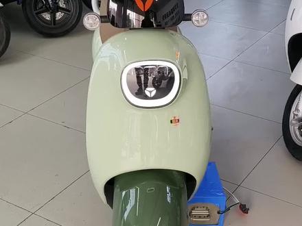 雅迪Q6青春版,适合女孩子的可爱电瓶车,女神的礼物🎁#雅迪电动车 #小明说车