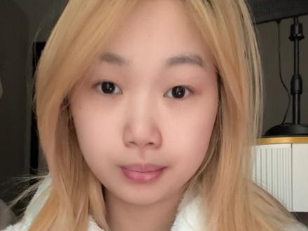 18年谈的了 真的记不清楚 可能记忆有错乱
#校园恋爱#校园回忆 #心动的瞬间 #初恋 #第一次心动