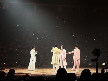 F3能重组,真的就是因为阿信“第一时间”的赶来,再次感叹体育馆能见到阿信真的难以置信#阿信 #F4 #wmls #五月天 #foreverforever